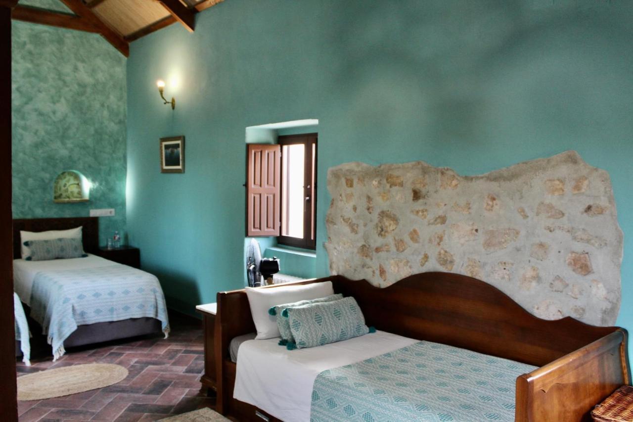 Room In Villa - Beautiful Accommodation At The Heart Of Andalusia Puente Genil Kültér fotó