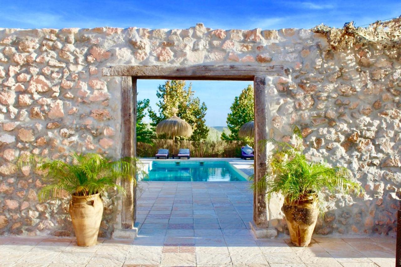 Room In Villa - Beautiful Accommodation At The Heart Of Andalusia Puente Genil Kültér fotó