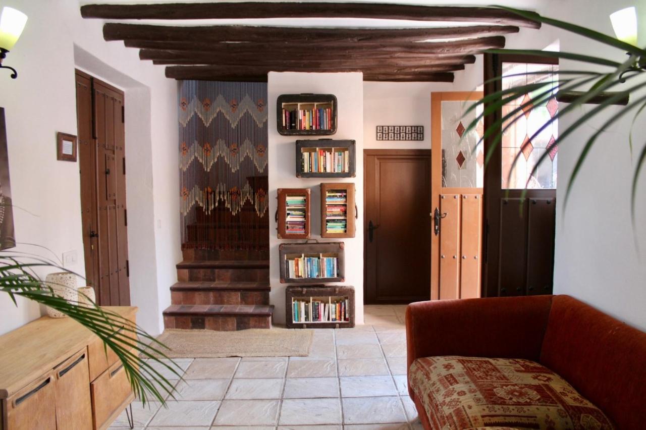 Room In Villa - Beautiful Accommodation At The Heart Of Andalusia Puente Genil Kültér fotó